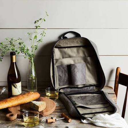 NY PICNIC BACKPACK DARK GREY