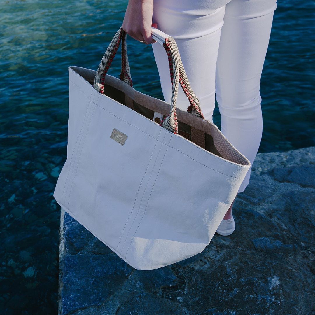 Tote 2025 purses canada